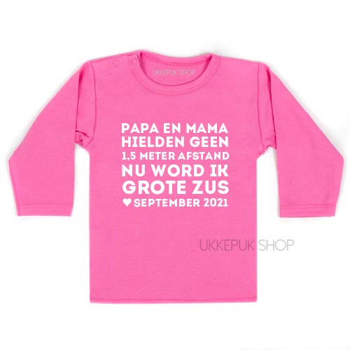 shirt-anderhalve-meter-1-afstand-corona-baby-coronababy-grote-zus-zwanger-zwangerschapsshirt-zwangeraankondiging-roze